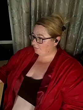 Snapshot of Iceprincess2bad4u chatting on February 2026 06:08:02 PM Iceprincess2bad4u online show from February 2026 06:08:02 PM