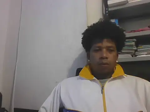 kmil92 online show from December 2025 09:53:01 PM