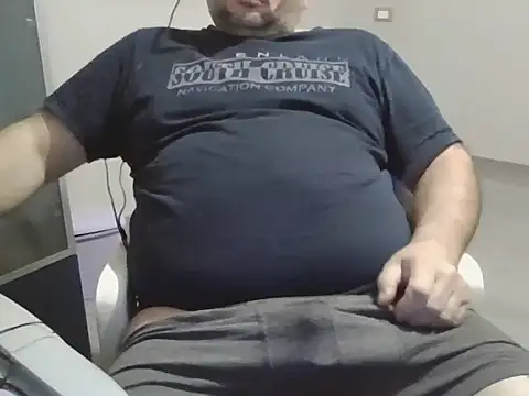 Snapshot of iron_boy80 chatting on December 2024 09:45:02 AM iron boy80 online show from December 2024 09:45:02 AM