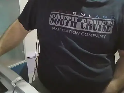 Snapshot of iron_boy80 chatting on December 2024 04:49:01 PM iron boy80 online show from December 2024 04:49:01 PM