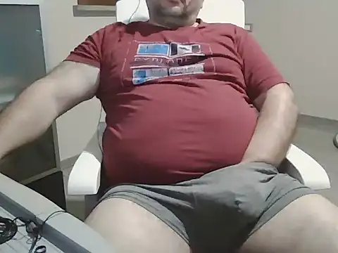 Snapshot of iron_boy80 chatting on March 2026 10:57:01 PM iron boy80 online show from March 2026 10:57:01 PM