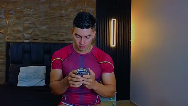 Snapshot of FelipeAndMarcello3 chatting on February 2025 11:10:02 PM FelipeAndMarcello3 online show from February 2025 11:10:02 PM