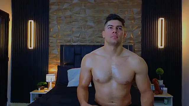 Snapshot of FelipeAndMarcello3 chatting on February 2025 09:54:01 PM FelipeAndMarcello3 online show from February 2025 09:54:01 PM