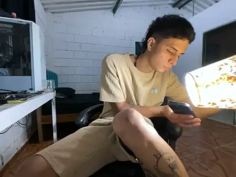 Max TheHorseDick online show from April 2026 12:31:01 AM