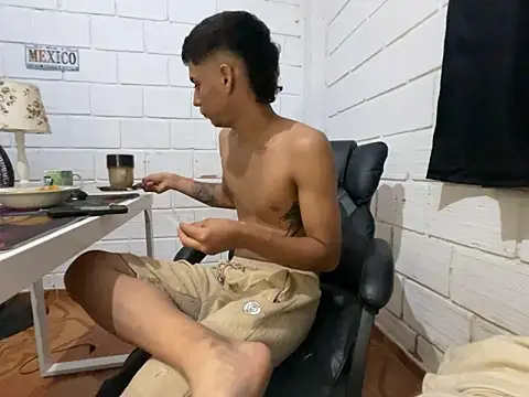 Max TheHorseDick online show from May 2026 03:12:01 AM