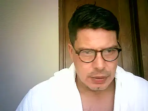 Snapshot of Supercolalvin chatting on September 2025 01:23:02 PM Supercolalvin online show from September 2025 01:23:02 PM