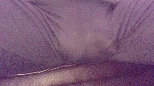 SDtinycok online show from October 2025 12:22:01 AM