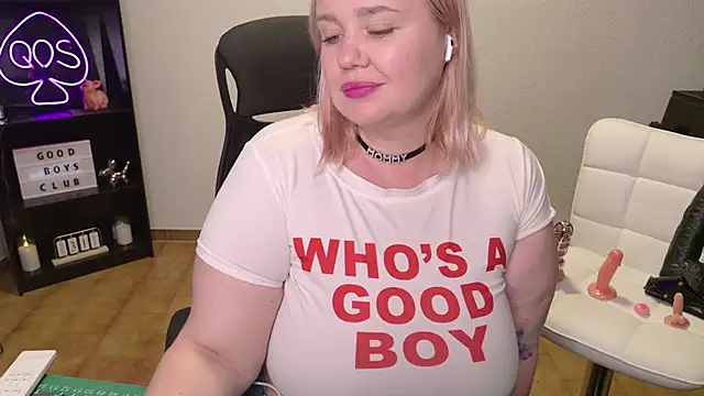 MargotGrey online show from May 2026 06:09:01 PM