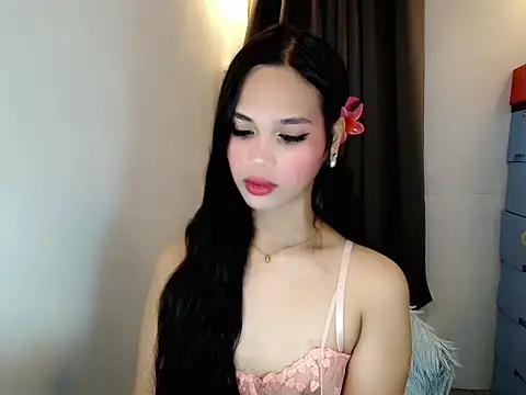 Webcumcutie online show from April 2026 05:32:01 AM