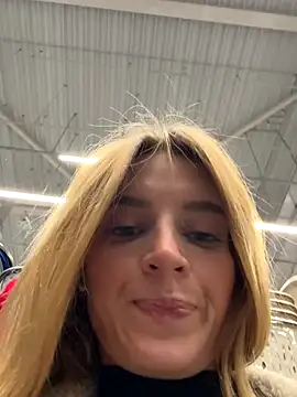 -AngelAri- online show from September 2025 09:09:01 PM