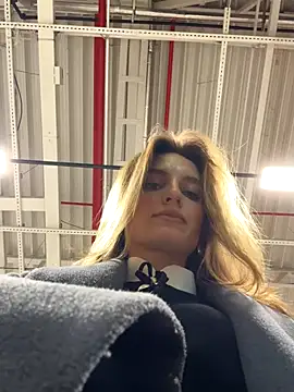 -AngelAri- online show from October 2025 09:04:01 PM