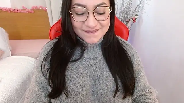 lucy luu  online show from January 2025 05:00:02 PM