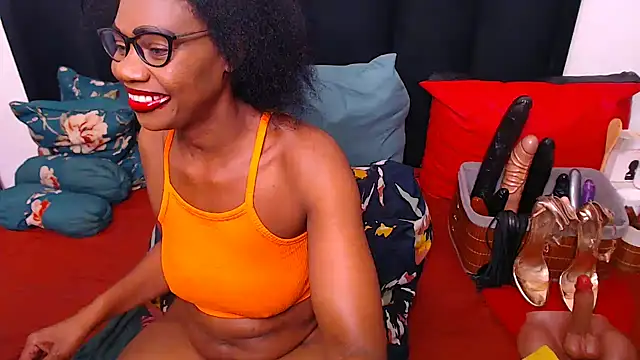 sexybootylicious online show from December 2025 05:45:02 AM