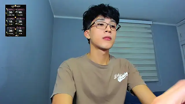 Snapshot of tom_Howard chatting on February 2026 01:21:01 AM tom Howard online show from February 2026 01:21:01 AM