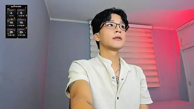 Snapshot of tom_Howard chatting on March 2026 01:22:01 AM tom Howard online show from March 2026 01:22:01 AM