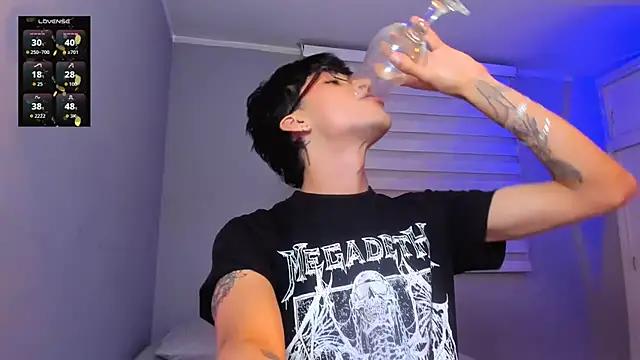 Snapshot of tom_Howard chatting on March 2026 03:55:01 AM tom Howard online show from March 2026 03:55:01 AM