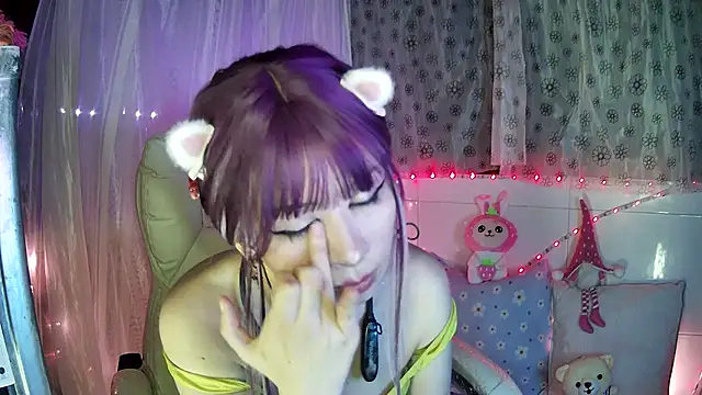 Snapshot of Haru_Queenn chatting on March 2025 03:35:02 AM Haru Queenn online show from March 2025 03:35:02 AM