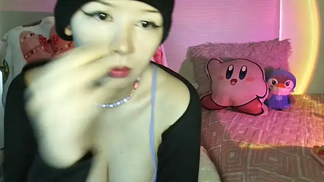 Haru Queenn online show from June 2026 12:36:02 PM