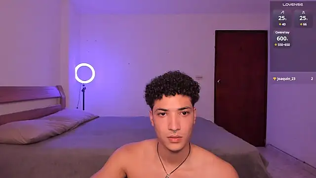 MitchellXD online show from December 2024 10:59:01 PM