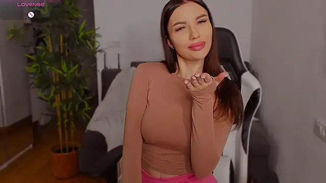 Snapshot of Jaylee_Krys chatting on October 2025 05:58:02 PM Jaylee Krys online show from October 2025 05:58:02 PM