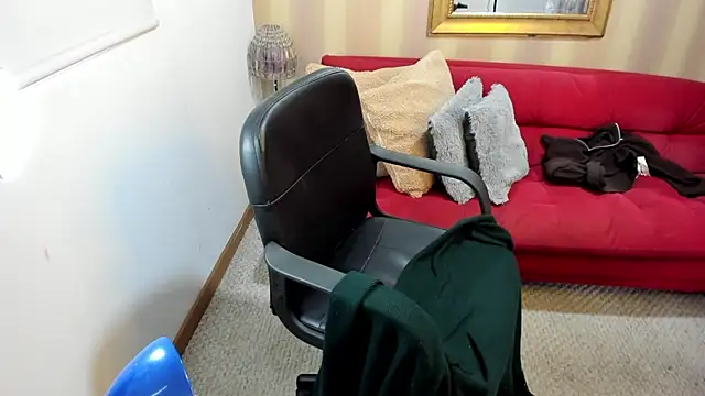 NicolettColin online show from May 2026 06:38:01 PM