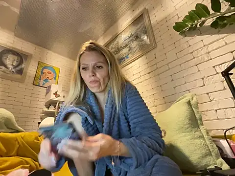 Angel girllovemy online show from January 2025 04:13:02 PM