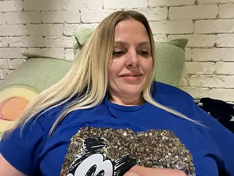 Angel girllovemy online show from February 2025 05:44:01 PM