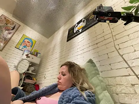 Angel girllovemy online show from March 2025 05:28:02 PM