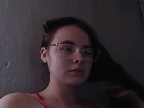 HellenMiyer1111 online show from December 2024 04:25:01 PM