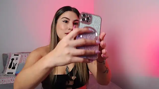 Snapshot of amelie_collins chatting on January 2025 10:38:01 PM amelie collins online show from January 2025 10:38:01 PM