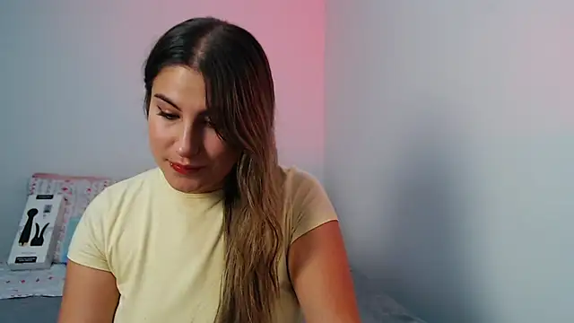 Snapshot of amelie_collins chatting on January 2025 02:37:01 AM amelie collins online show from January 2025 02:37:01 AM