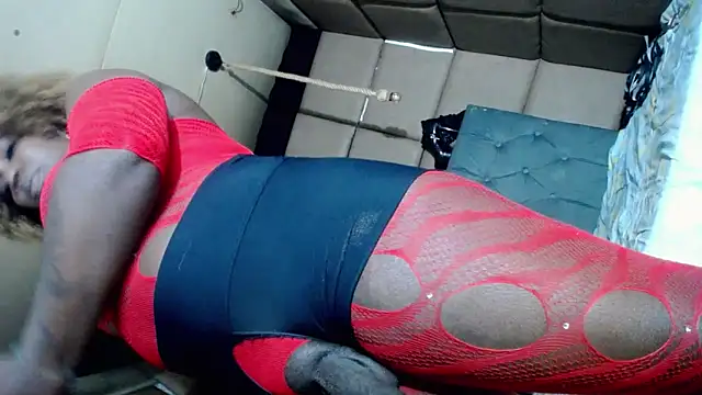 Snapshot of CatrinaGill chatting on October 2025 06:03:02 AM CatrinaGill online show from October 2025 06:03:02 AM