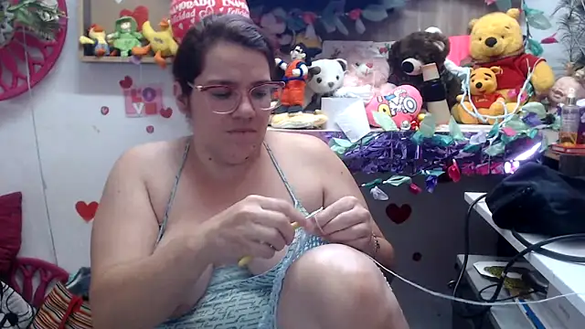 Snapshot of karlythoth@xh chatting on September 2025 05:46:01 PM karlythothxh online show from September 2025 05:46:01 PM