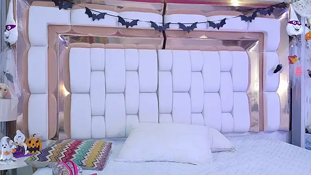 Snapshot of sexysistter chatting on October 2025 12:26:01 PM sexysistter online show from October 2025 12:26:01 PM