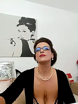 RebeccaNoble online show from October 2025 10:12:02 AM