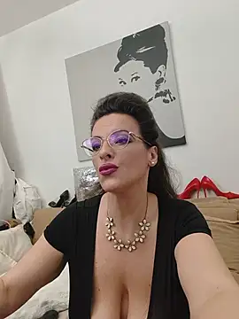 RebeccaNoble online show from June 2026 12:41:02 AM