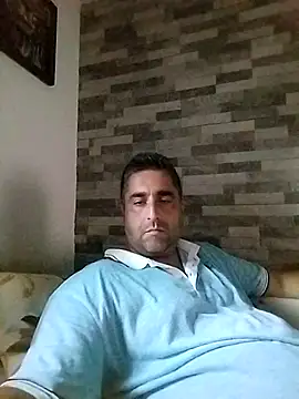 ADRIAN ADI40 online show from October 2025 05:28:01 AM