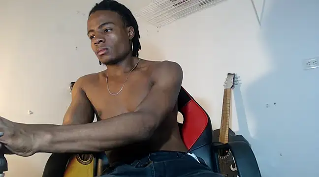 Snapshot of dann_hill chatting on December 2024 12:28:02 AM dann hill online show from December 2024 12:28:02 AM