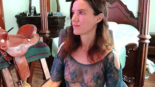 thornburyrose online show from November 2025 07:06:01 PM