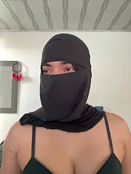 Snapshot of radiagazali chatting on November 2025 06:08:01 PM radiagazali online show from November 2025 06:08:01 PM