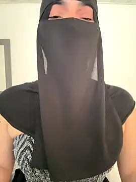 Snapshot of radiagazali chatting on December 2025 04:44:01 PM radiagazali online show from December 2025 04:44:01 PM