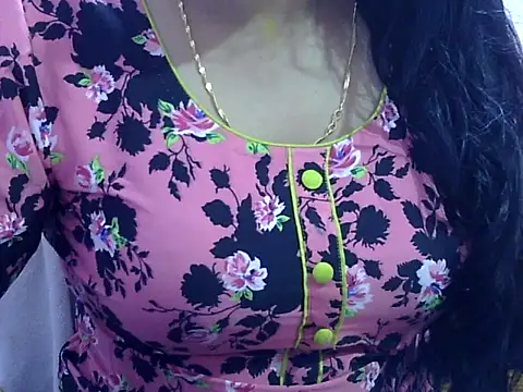 Your wild Dia online show from October 2025 06:33:01 AM