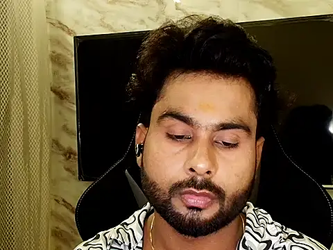 Snapshot of SHENOY3 chatting on October 2025 06:41:01 PM SHENOY3 online show from October 2025 06:41:01 PM