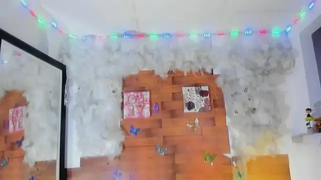 Snapshot of kelly_thomson chatting on February 2025 11:12:02 PM kelly thomson online show from February 2025 11:12:02 PM