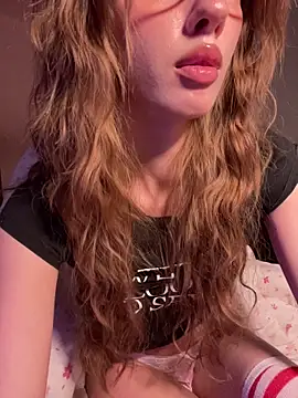 Weeissy online show from October 2025 09:49:02 PM