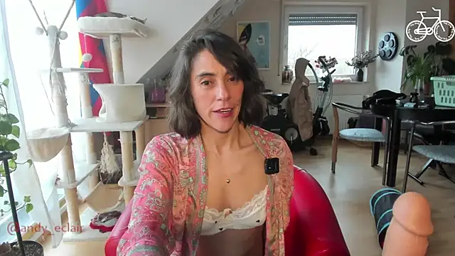 Snapshot of tinny_williams chatting on March 2026 03:07:02 PM tinny williams online show from March 2026 03:07:02 PM