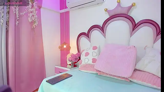 SammyGirlTS online show from June 2026 03:20:02 AM