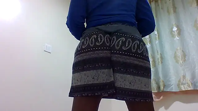 sweetelle09 online show from June 2026 04:58:02 AM