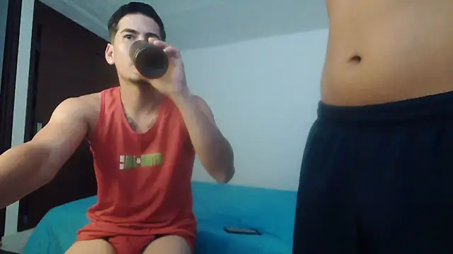 ynralberth77 online show from March 2025 09:31:02 PM