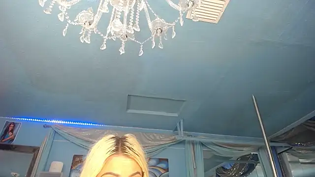 ADRIANNA FOX online show from June 2026 09:57:01 PM